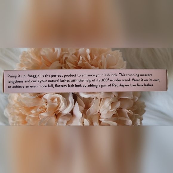 Red Aspen 'Pump It Up, Maggie' Mascara - Picture 2 of 5